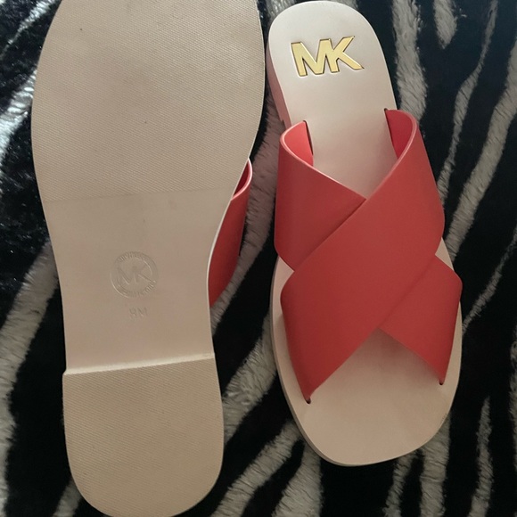 NEW pair of Michael Kors sandals - Picture 2 of 4